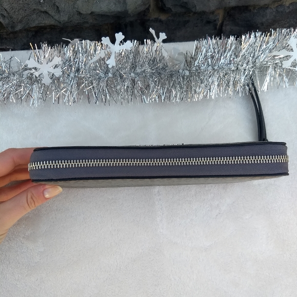 Sold Rare Michael Kors Hologram Continental Wallet - Picture 13 of 16